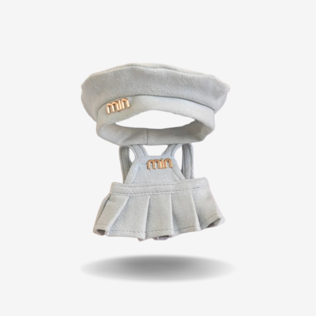 Look MIN – Robe & Chapeau, ensemble de mode pour figurines, comprenant une robe délicate et un chapeau assorti.